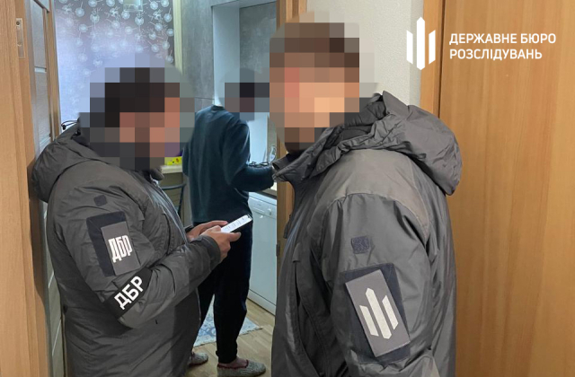 Схема на 1500 ухилянтів: у Запоріжжі викрили працівників ТЦК, які за гроші знімали чоловіків із розшуку
