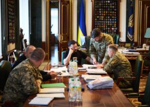 Зеленський розповів про нараду з військовими
