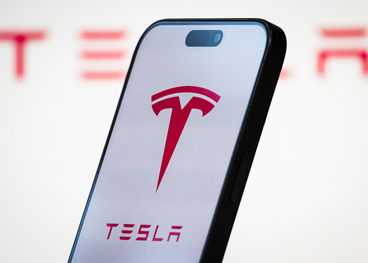 Tesla замовила ШІ-чипи у Samsung на $16,5 млрд