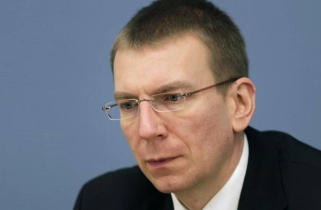 Президент Латвії назвав передчасними розмови про відправку військових в Україну