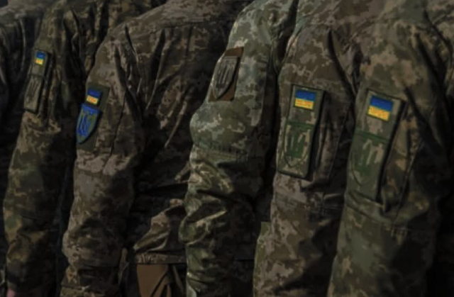 У Києві мобілізований порізав собі руки та шию на збірному пункті - столичний ТЦК проводить перевірку