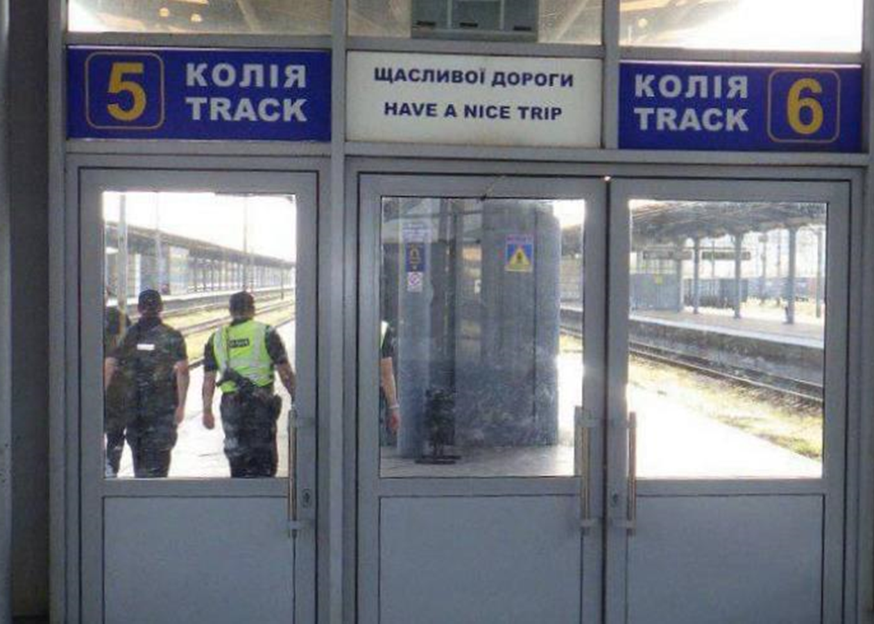 У Києві помер чоловік, якого уразило струмом на даху електропотягу